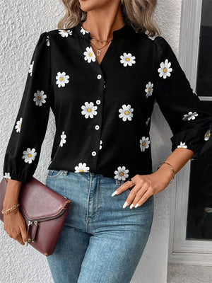 Darling Daisy Notched Three-Quarter Sleeve Top