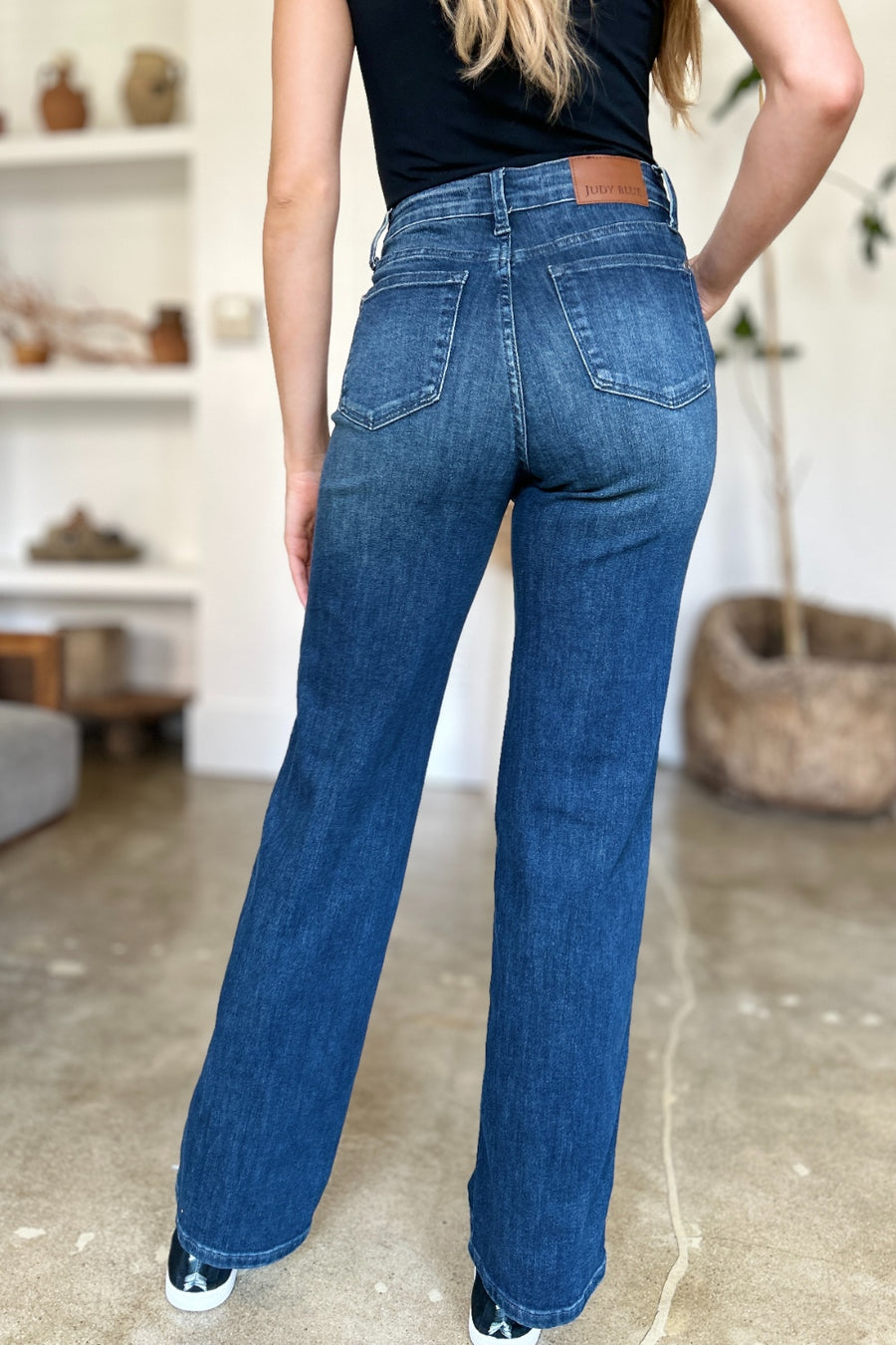 Jessica Tummy Control Straight Jeans by Judy Blue