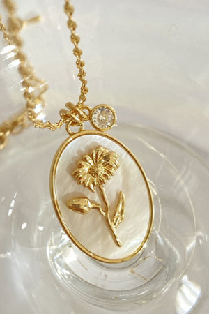 Birthday Flower Shell Pendant Necklace