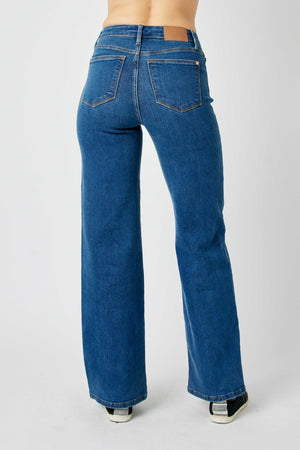 Justine High Rise Straight Jeans by Judy Blue