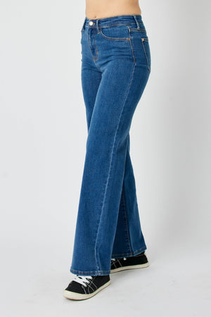 Justine High Rise Straight Jeans by Judy Blue