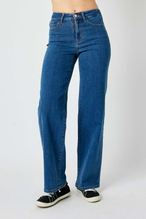 Justine High Rise Straight Jeans by Judy Blue