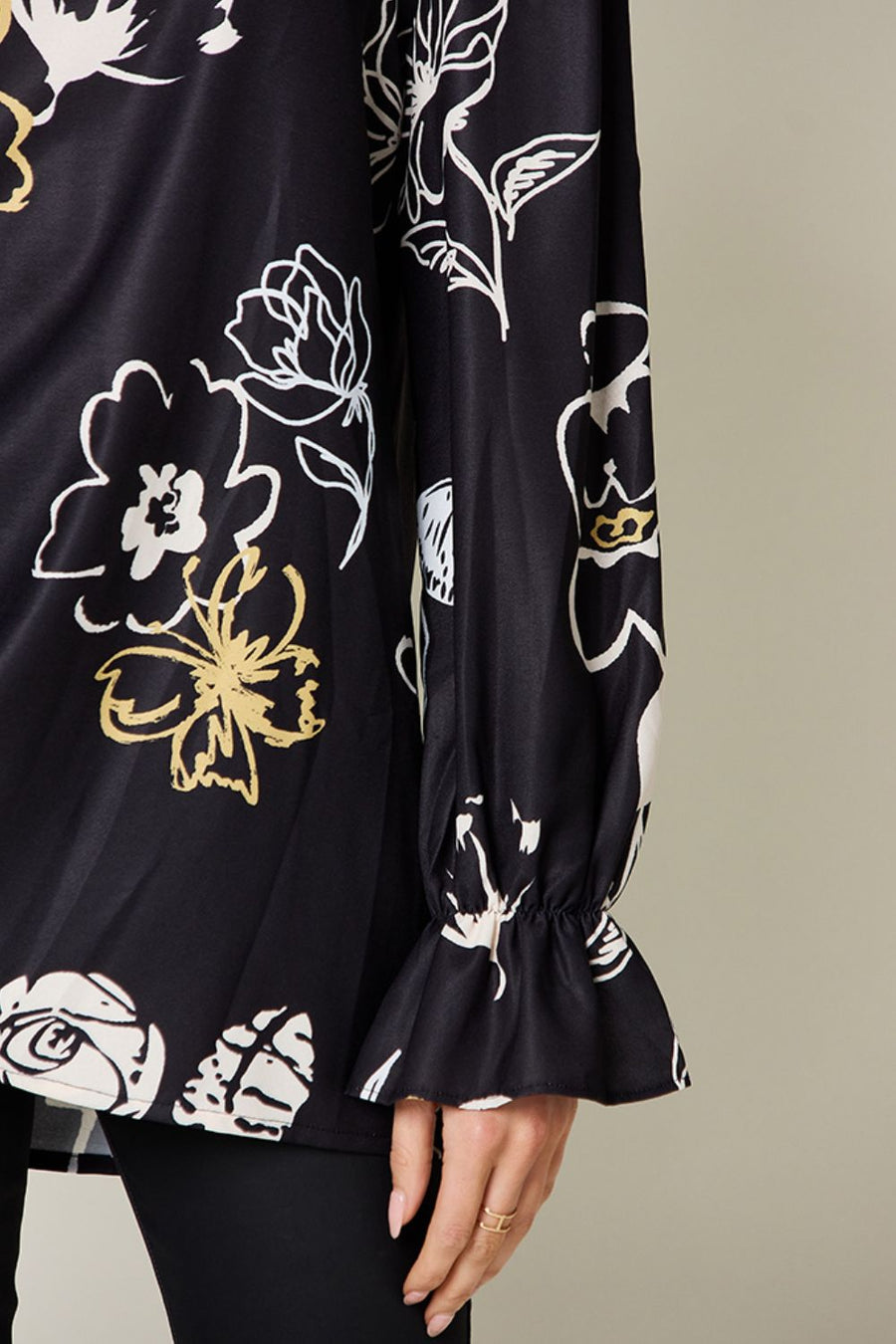 Modern Floral Flounce Sleeve Blouse