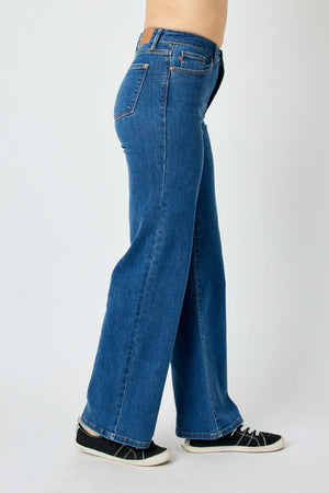 Justine High Rise Straight Jeans by Judy Blue