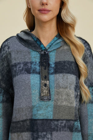 Pause to Smile Plaid Hoodie